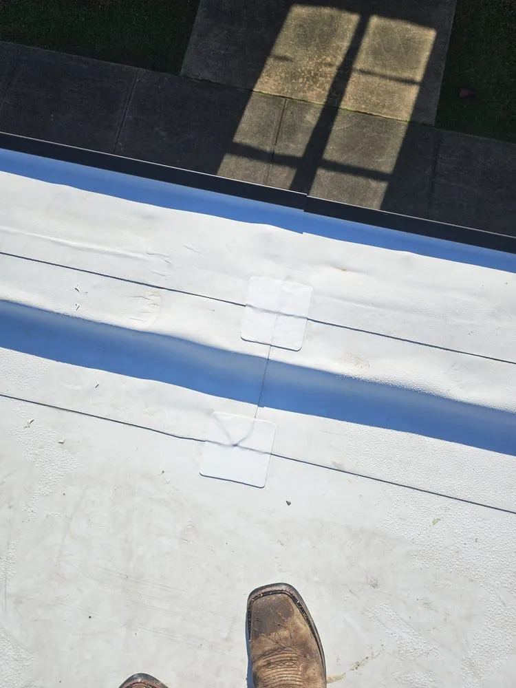 Slide of Oscar's Commercial Roofing