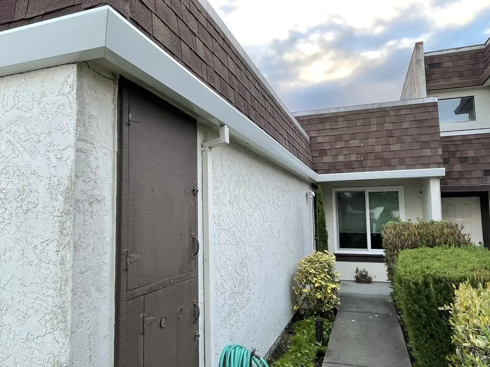 Slide of Oscar's Gutters & Downspouts