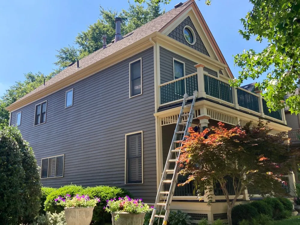 Slide of Oscars Painting And Solutions