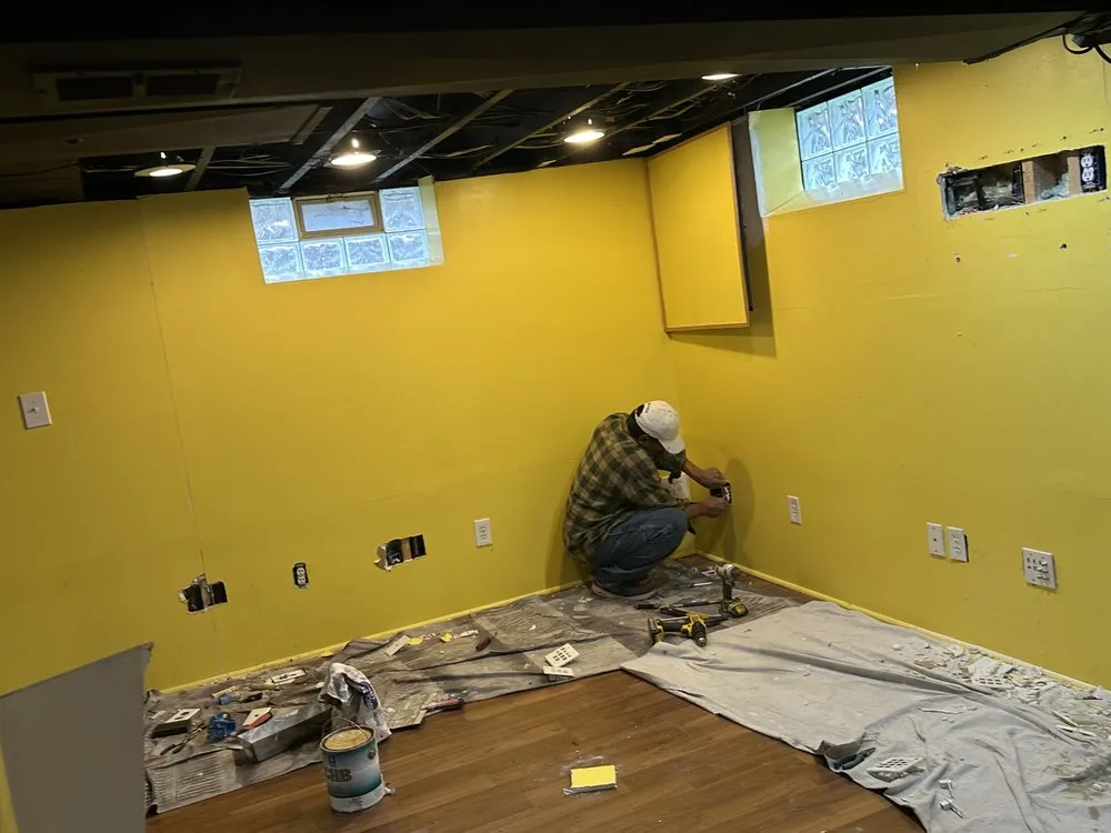 Slide of Oscars Painting Construction & Roofing