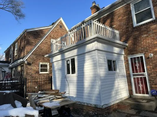 Oscars Painting Construction & Roofing Logo