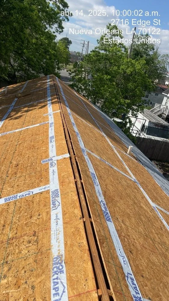 Slide of Oseguera Construcción