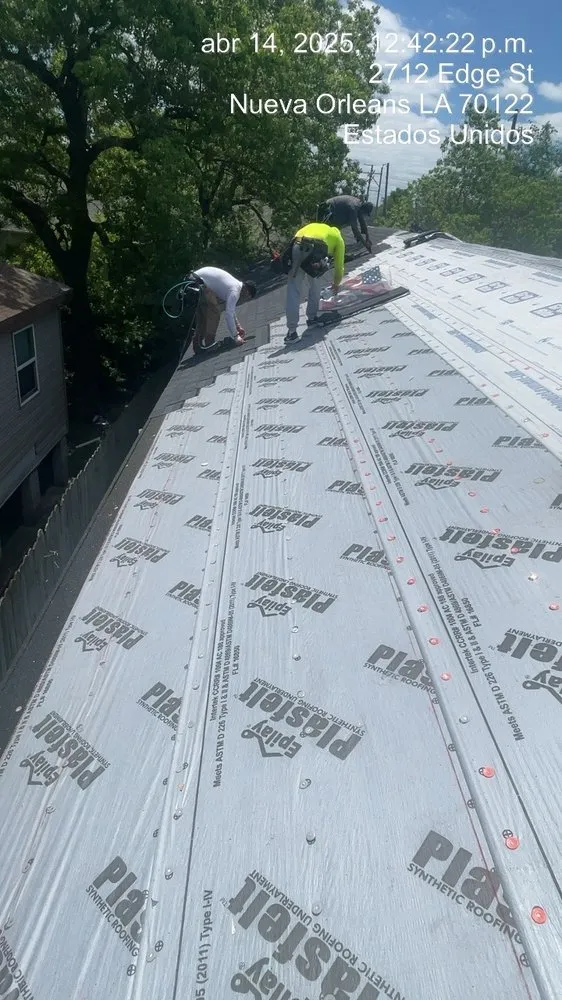 Slide of Oseguera Construcción