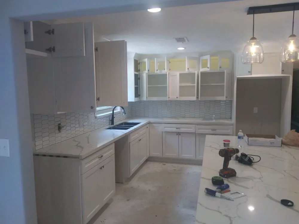 Slide of Osman Maradiaga Construction