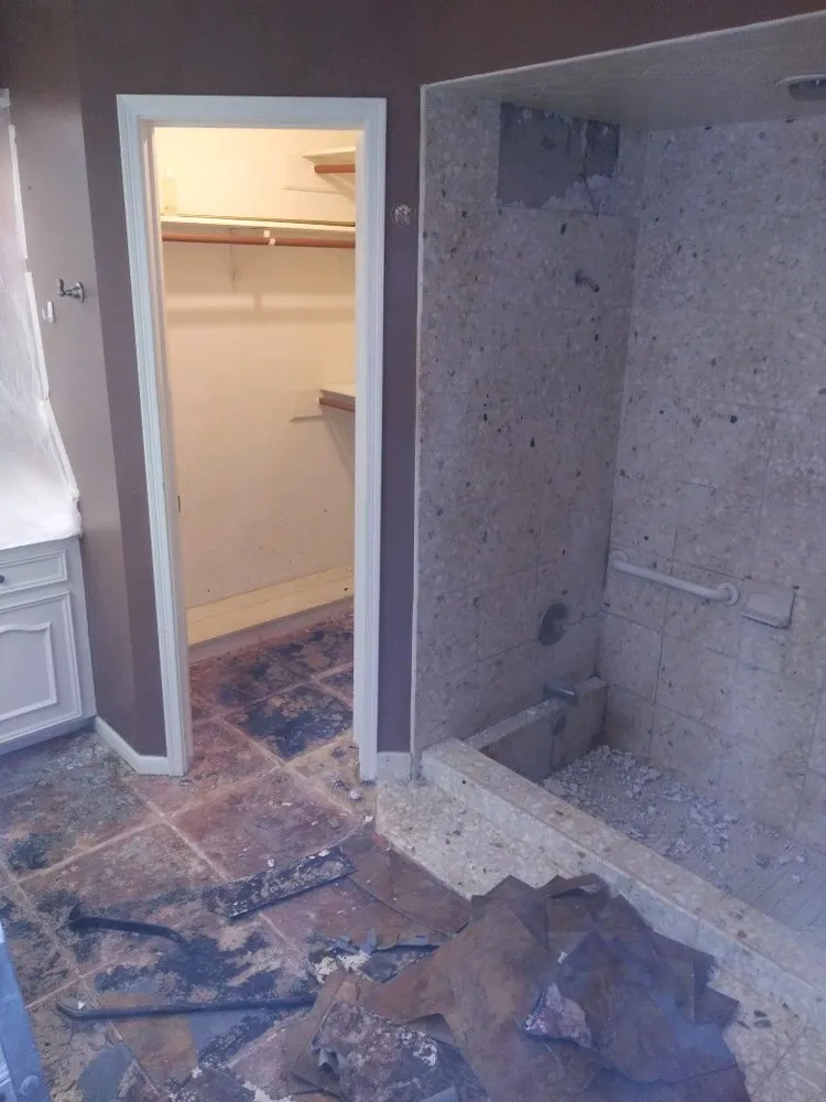 Slide of Osman Maradiaga Construction