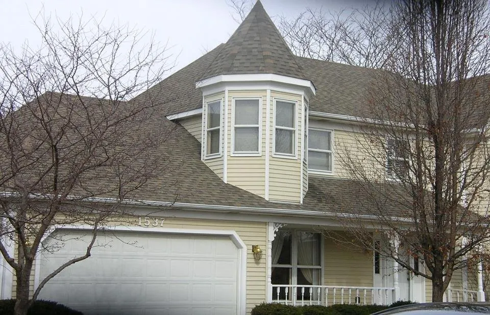 Slide of Osslund Roofing