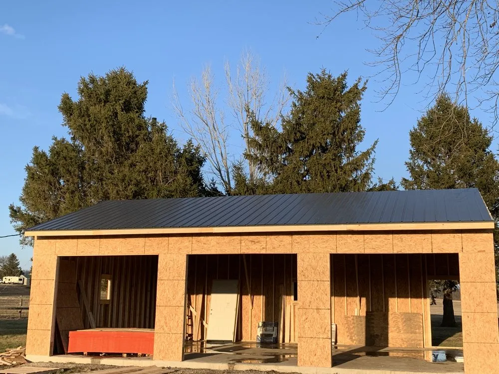 Trusted residential roofing service in Middletown, IL by Outlaw Design