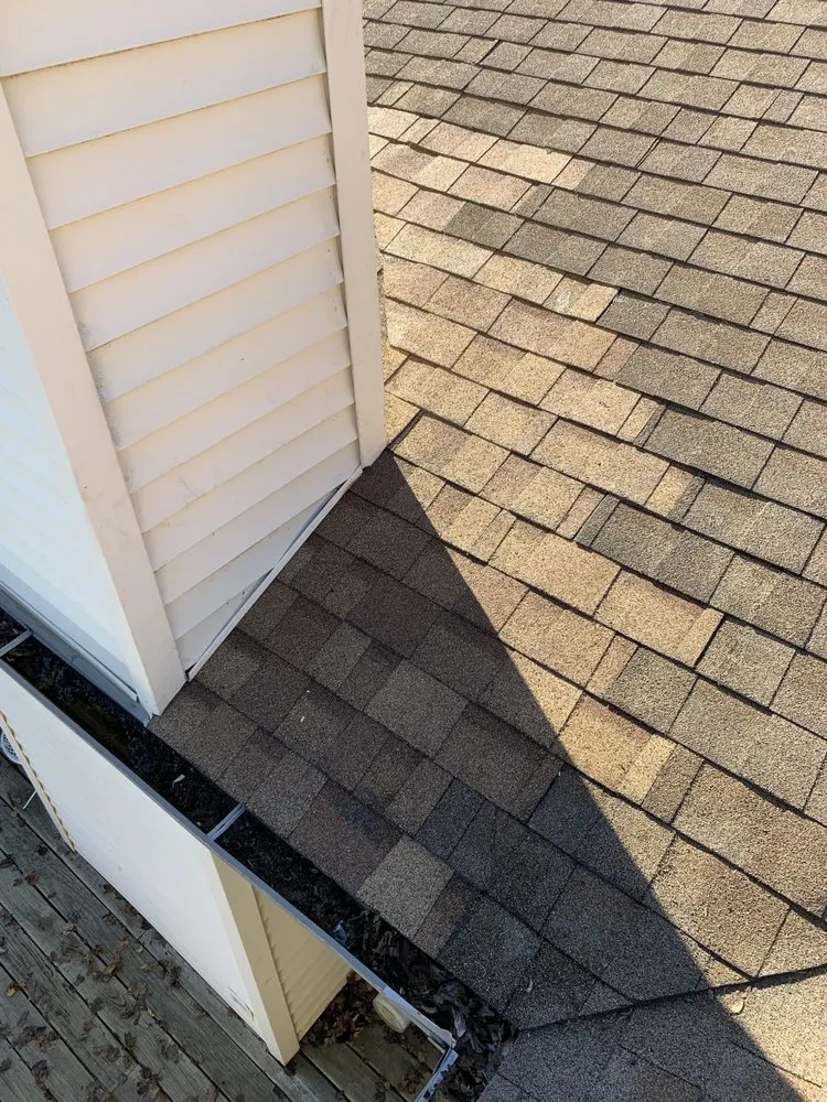 Emergency roof replacement in Middletown, IL - Outlaw Design