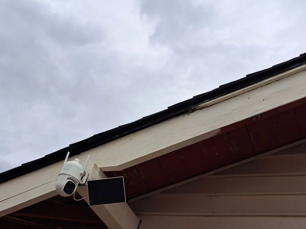 Slide of Outlaw Roofing