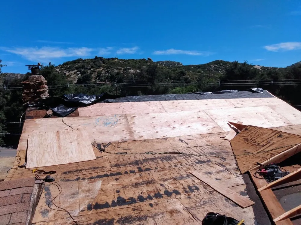 Slide of Outlaw Roofing