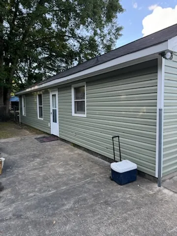 Slide of O&V Roofing