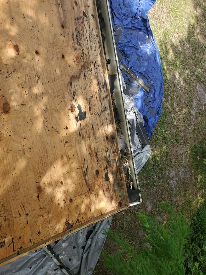 Slide of Ovando Roofing