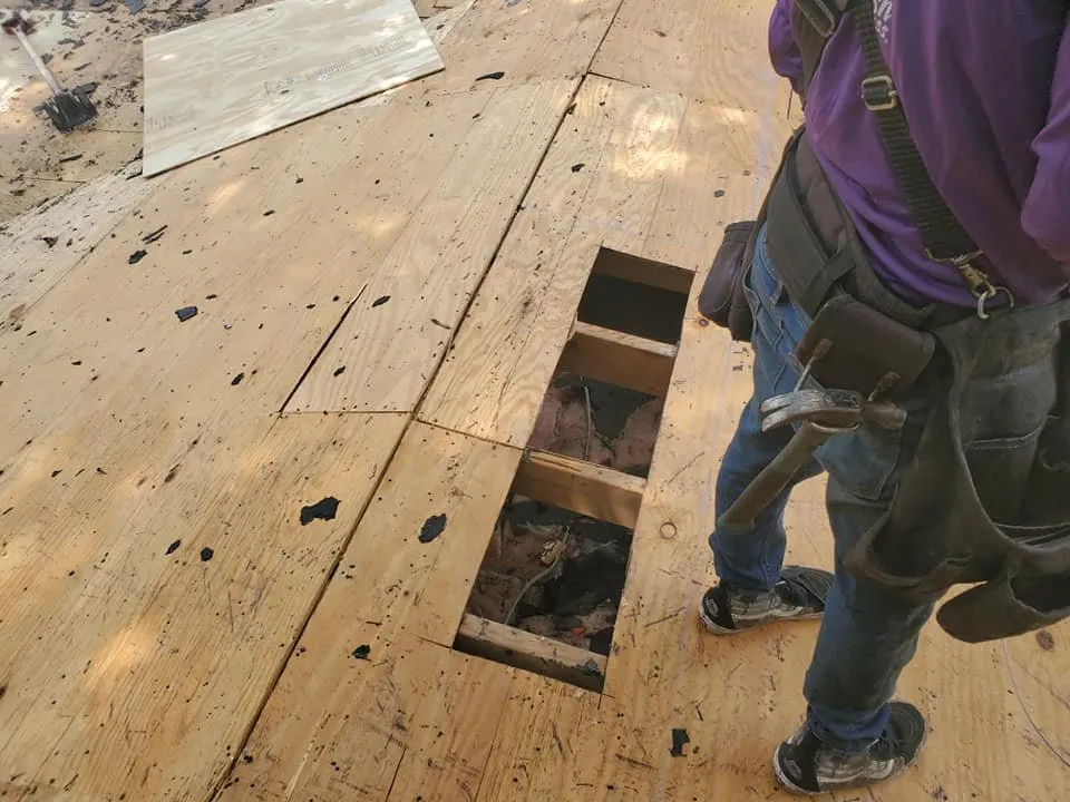 Slide of Ovando Roofing