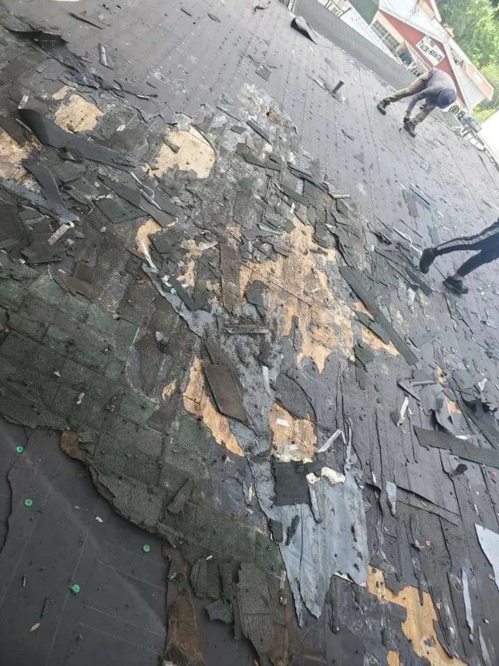 Slide of Ovando Roofing