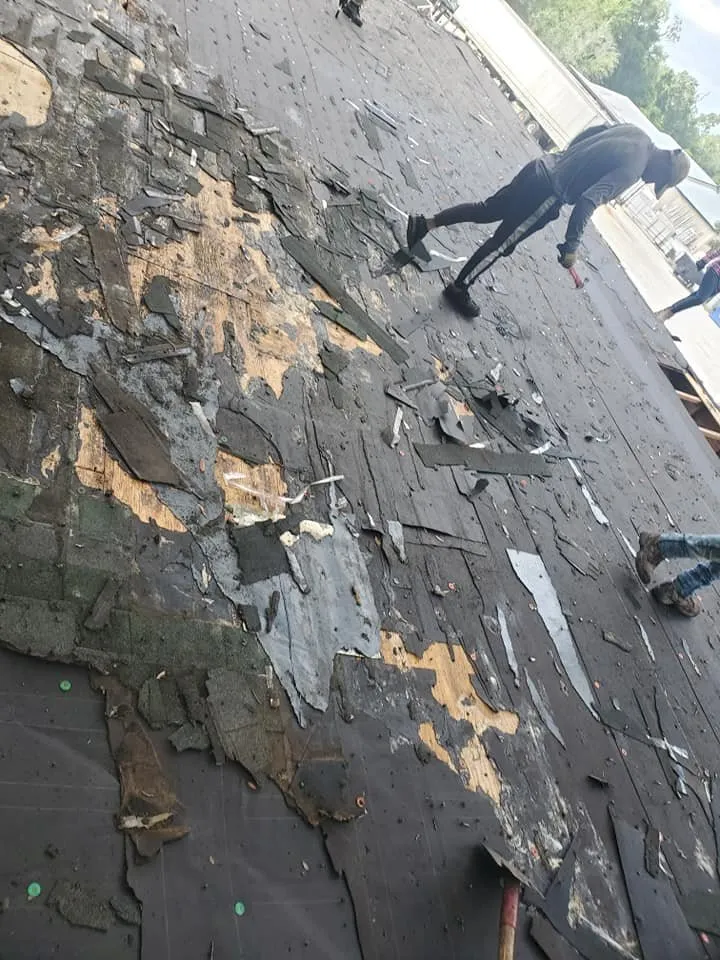 Slide of Ovando Roofing