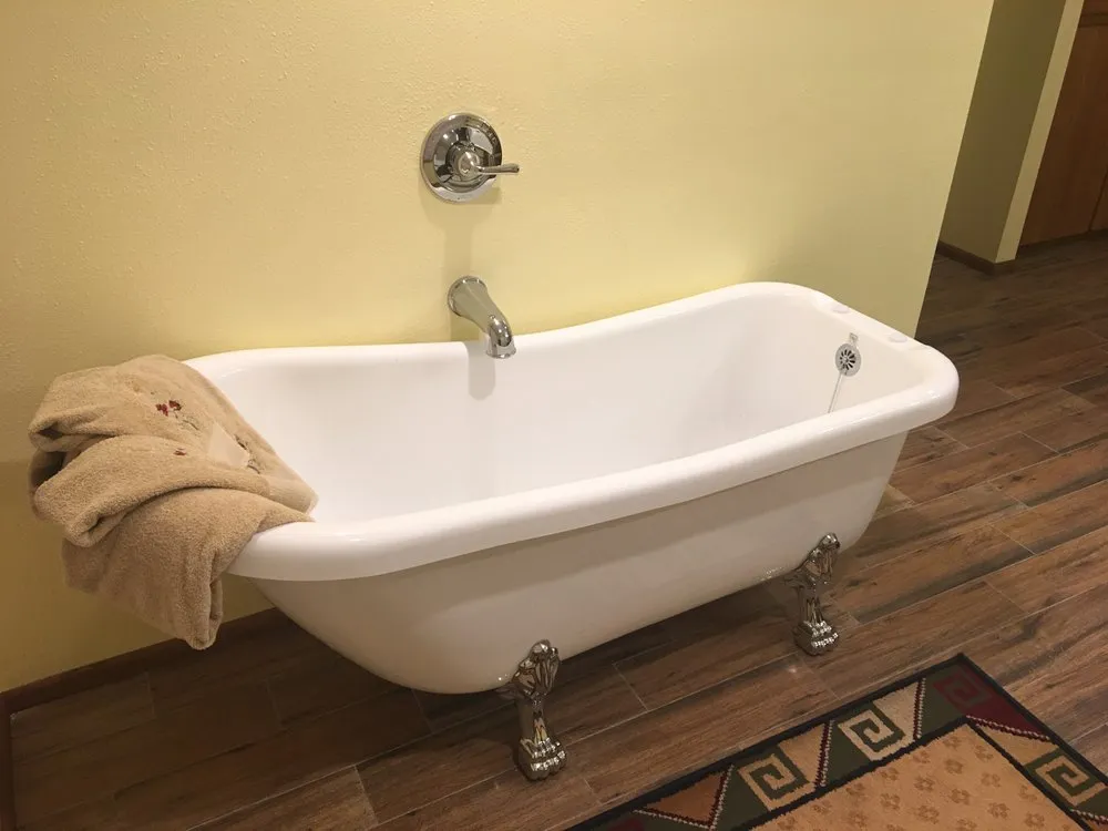 Slide of Ovation Restoration