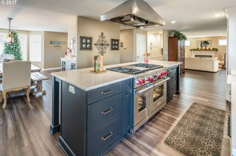 Slide of Ovation Restoration