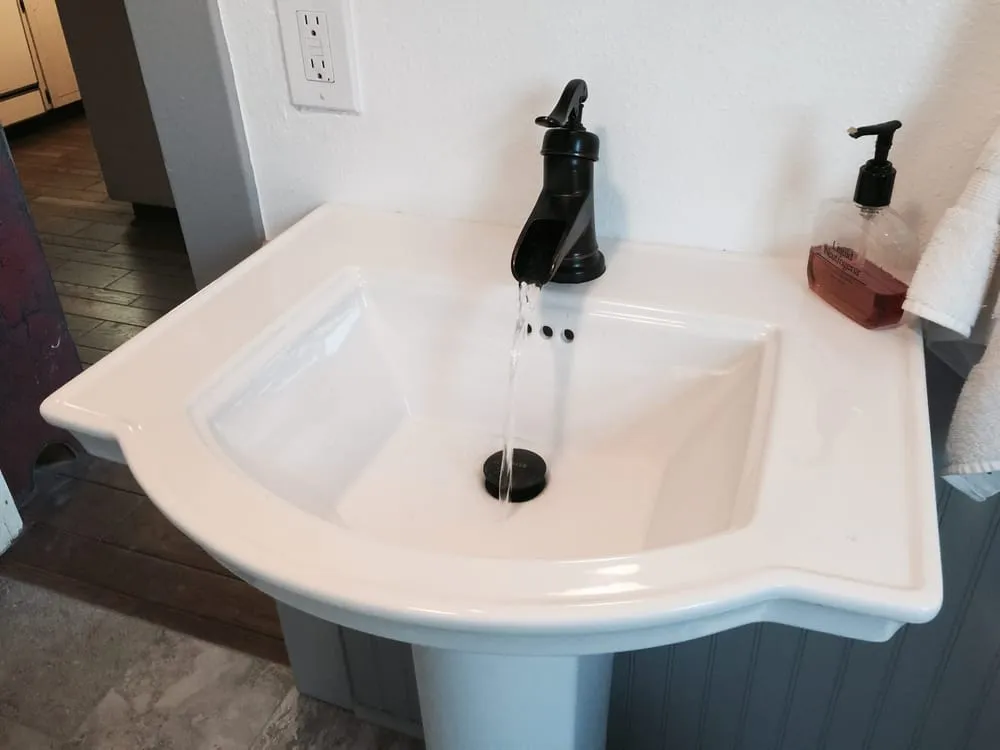 Slide of Ovation Restoration