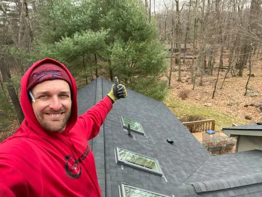 Overmyer Roofing Logo