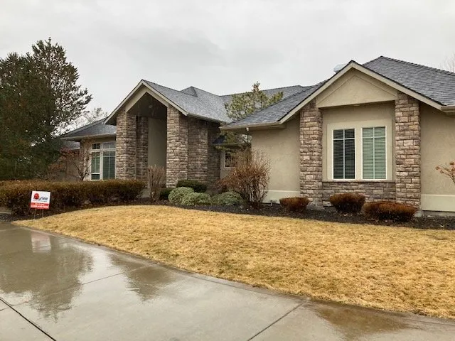 Slide of Owyhee Roofing