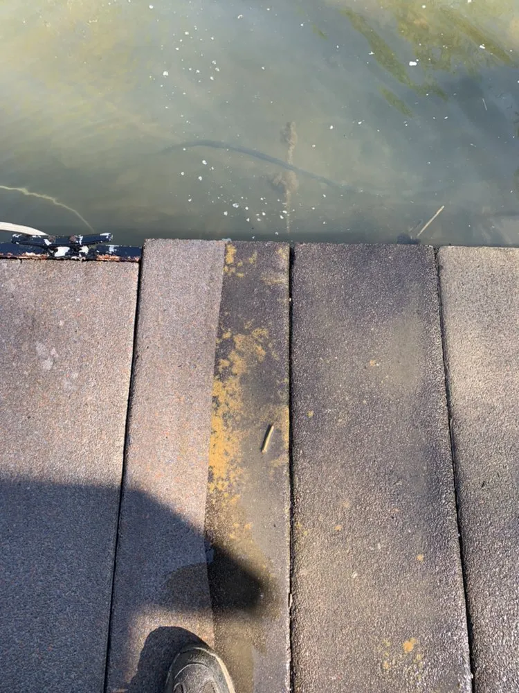 Emergency roof repair experts serving Rocky Mount, MO - Ozark Dock Wash
