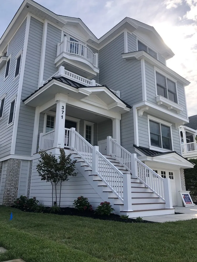 Slide of P & M Builders