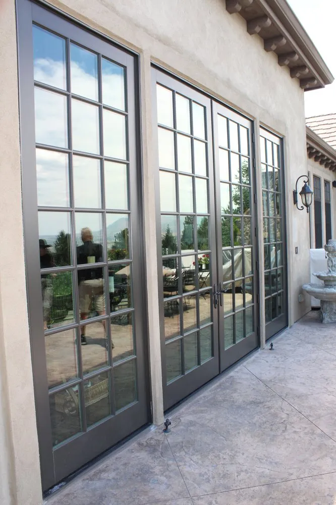 Slide of Pachner Exteriors