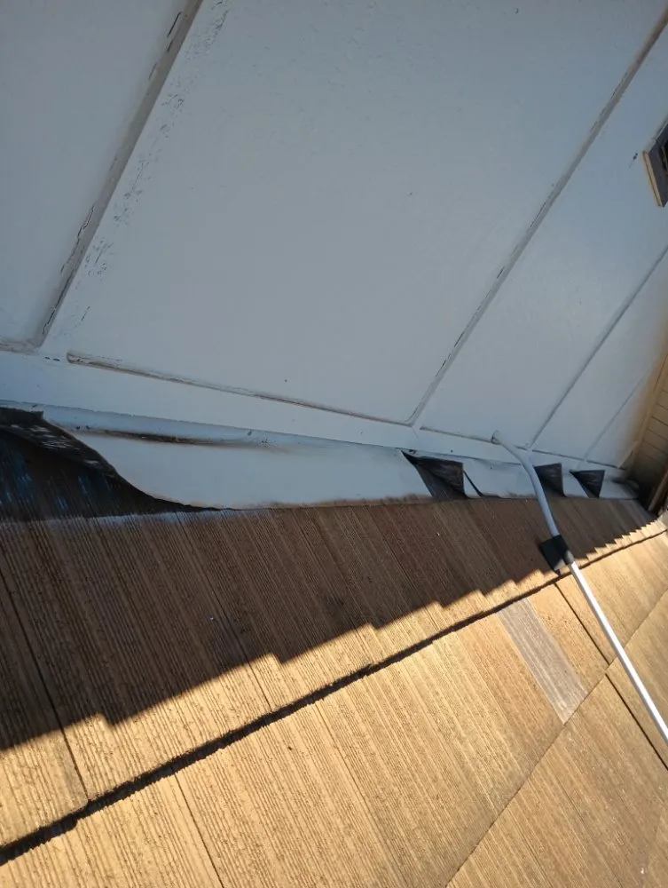 Slide of Pacific Isle Roofing