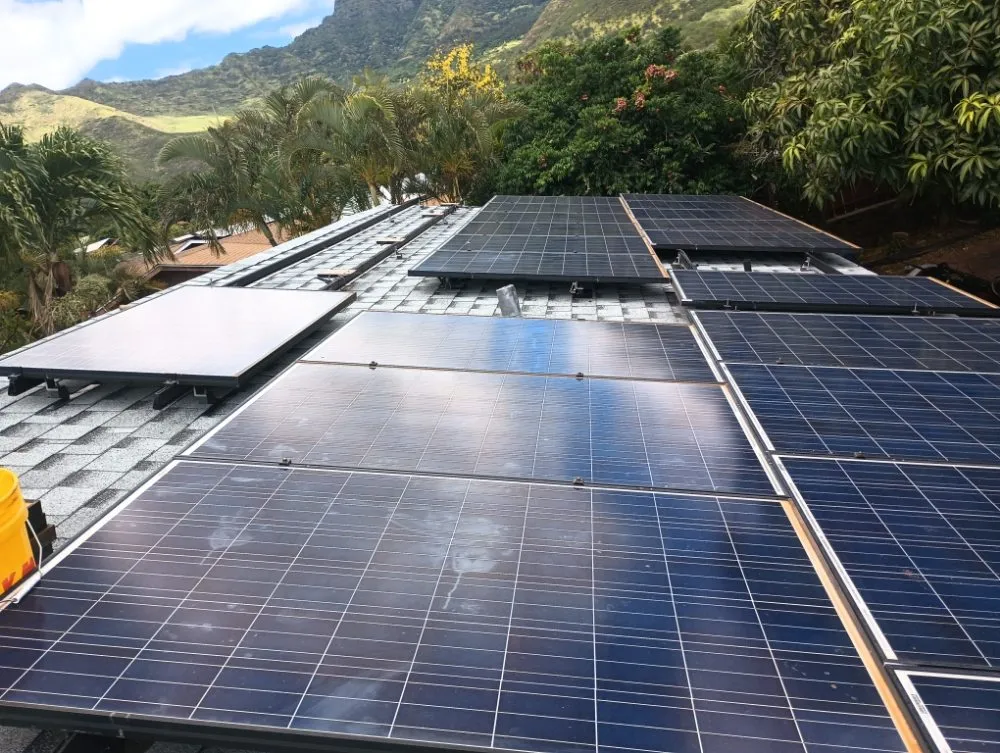 Slide of Pacific Isle Roofing