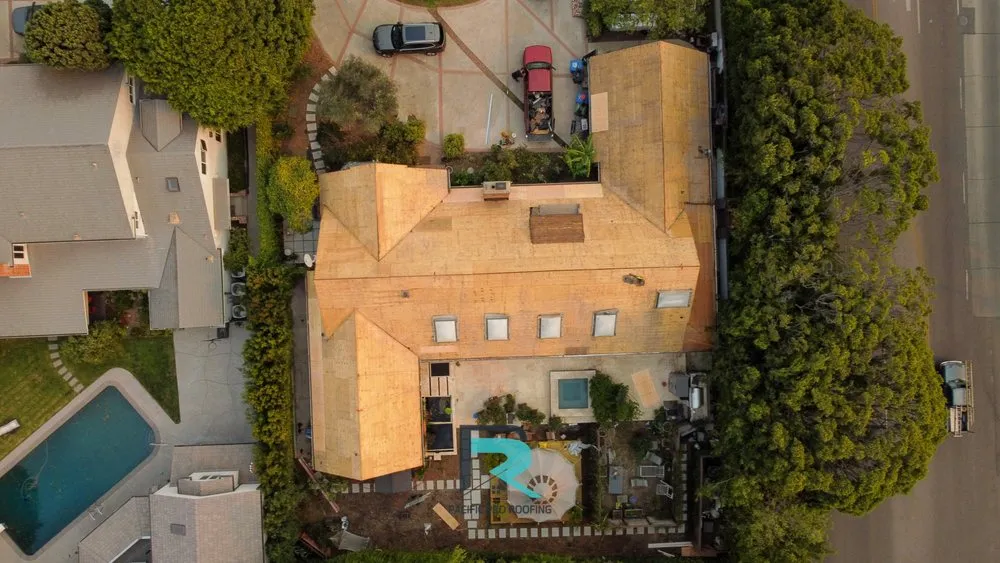 Slide of Pacific Pro Roofing