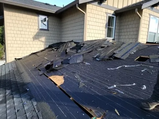 Slide of Pacific Roofing & Maintenance