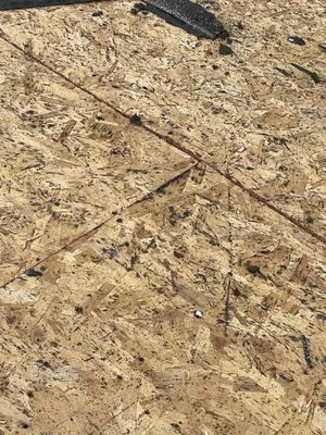 Pacific Roofing & Maintenance Logo