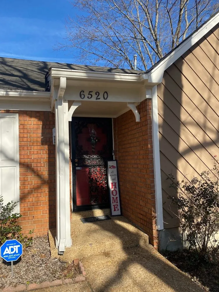 Slide of Paco The Fixer Pro