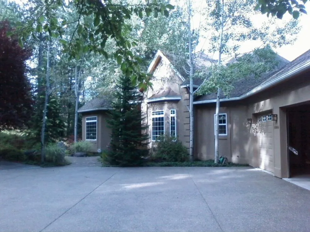 Slide of Paint Crafters Plus