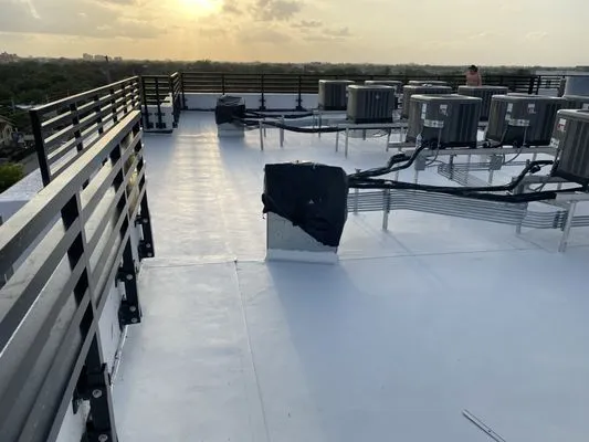 Paiz Construction Logo