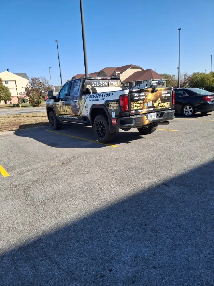 Slide of Paiz Construction