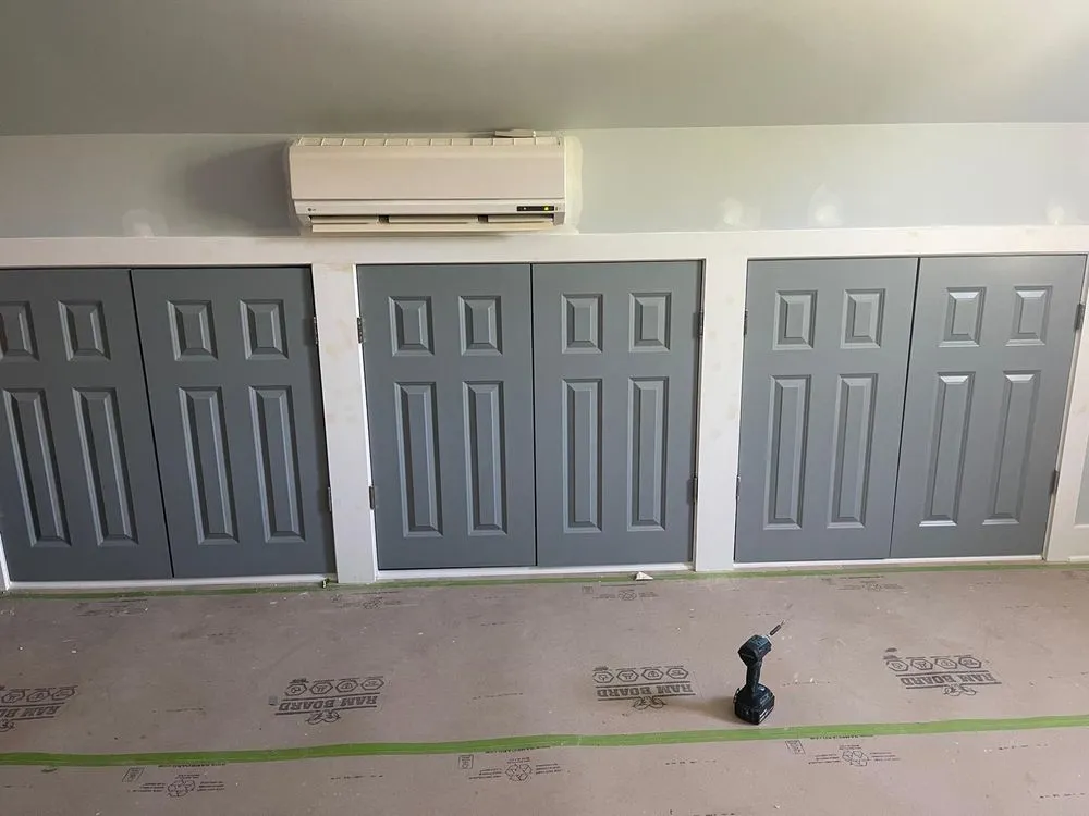 Slide of Paiz Construction