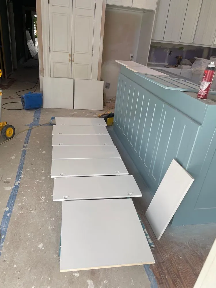 Slide of Paiz Construction