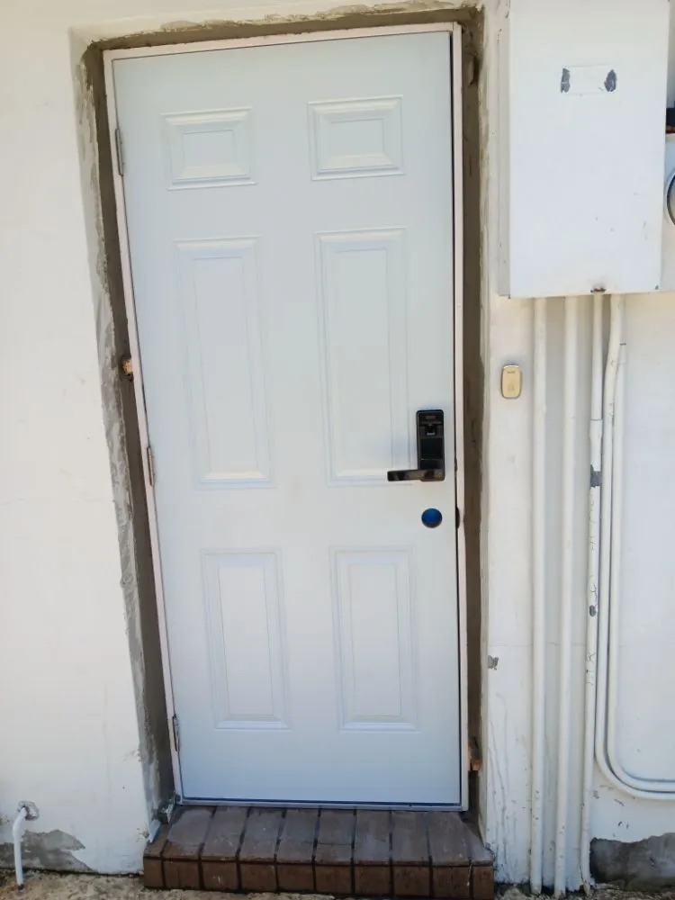 Slide of Pakmarica Painters Florida