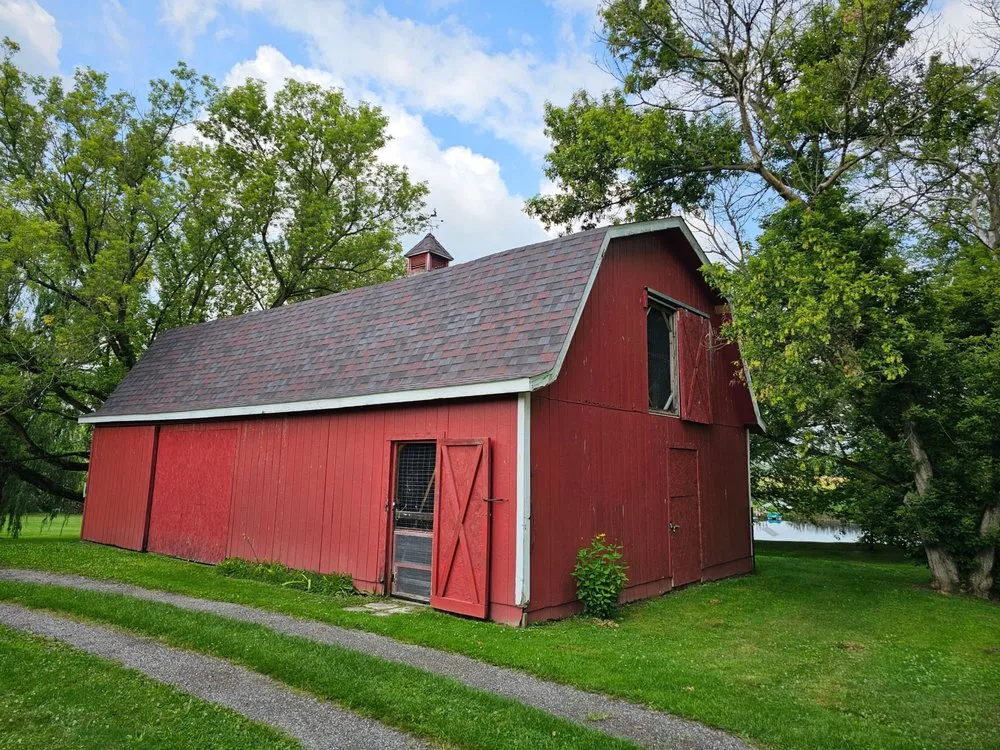 Slide of Pally Roofing