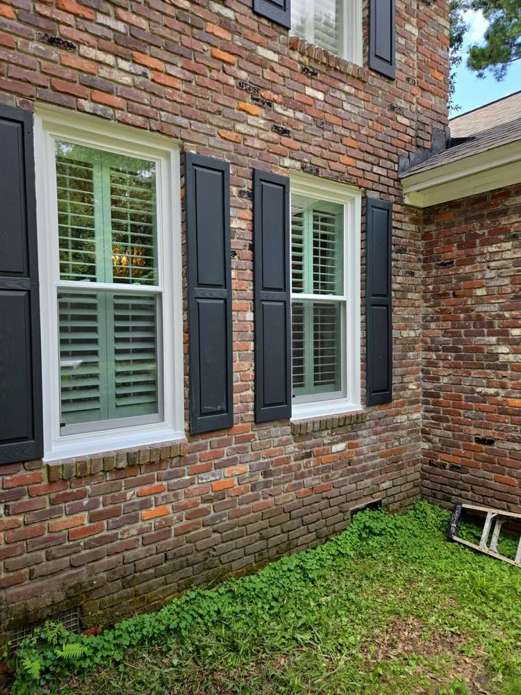 Slide of Palm & Pineapple Roofing and Exteriors