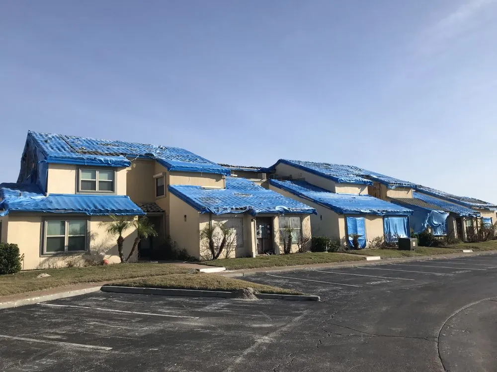 Slide of Palm Roof Company