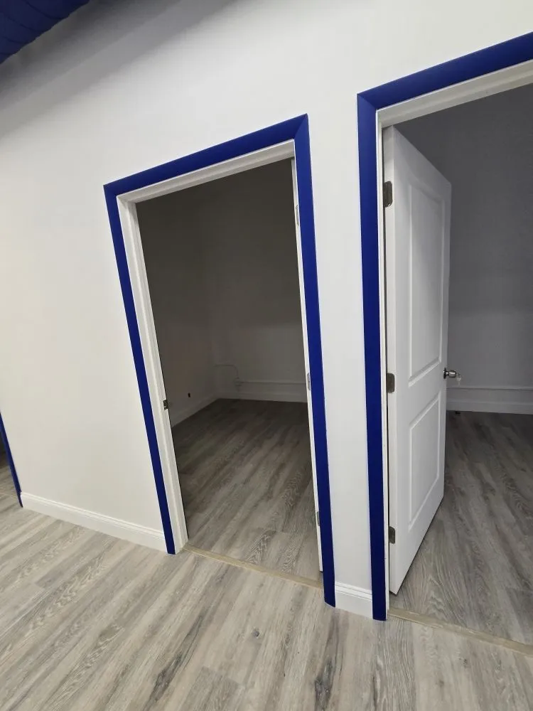 Slide of Palomino Contrucción And Roof