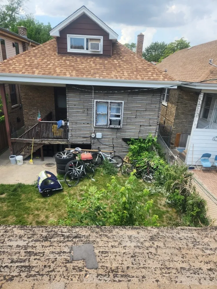 Slide of Palomino Contrucción And Roof