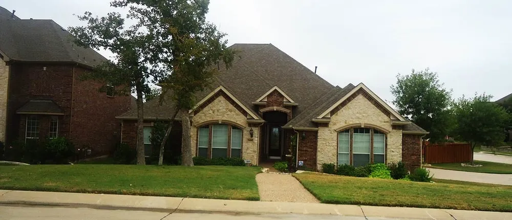 Slide of Pancho's Roofing