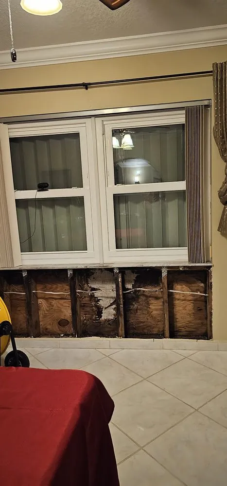 Slide of Paradise Exteriors