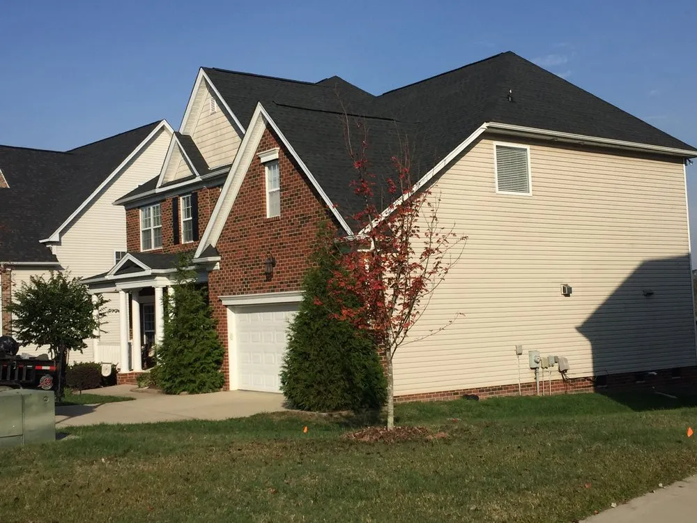 Slide of Paradise Roofing