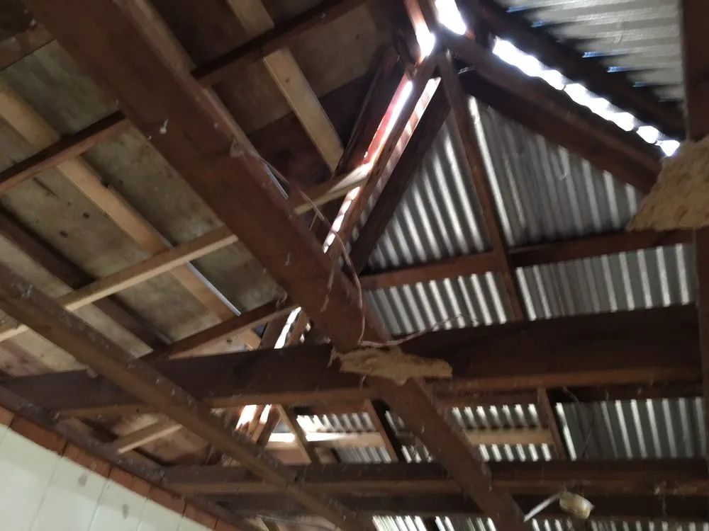 Slide of Paradise Roofing