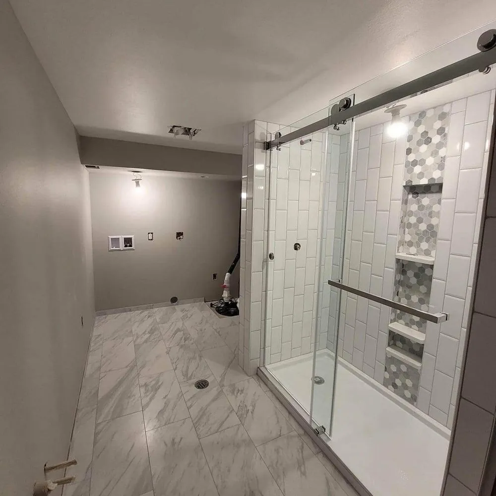 Slide of Paragon Construction