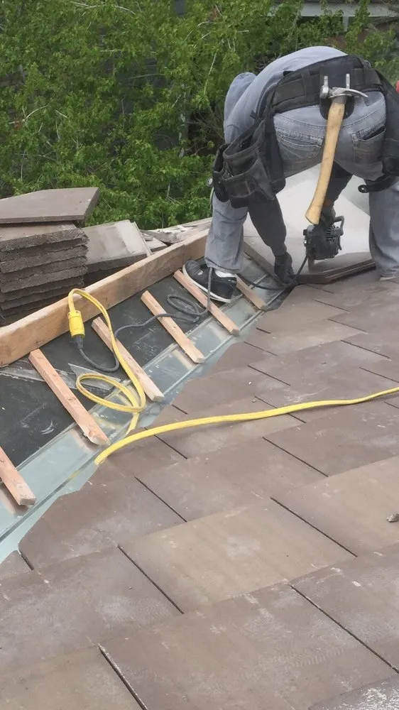 Slide of Paragon Pro Construction